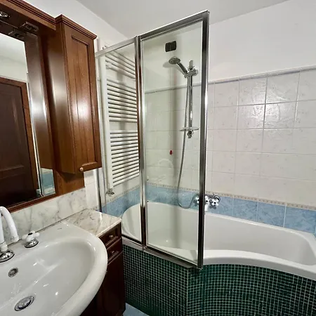 Al Civico 7 Relax A Due Passi Dal Di Oliveto Lario