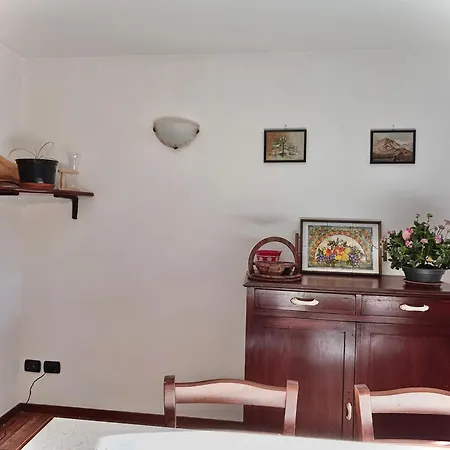 Al Civico 7 Relax A Due Passi Dal Di Ferienhaus Oliveto Lario